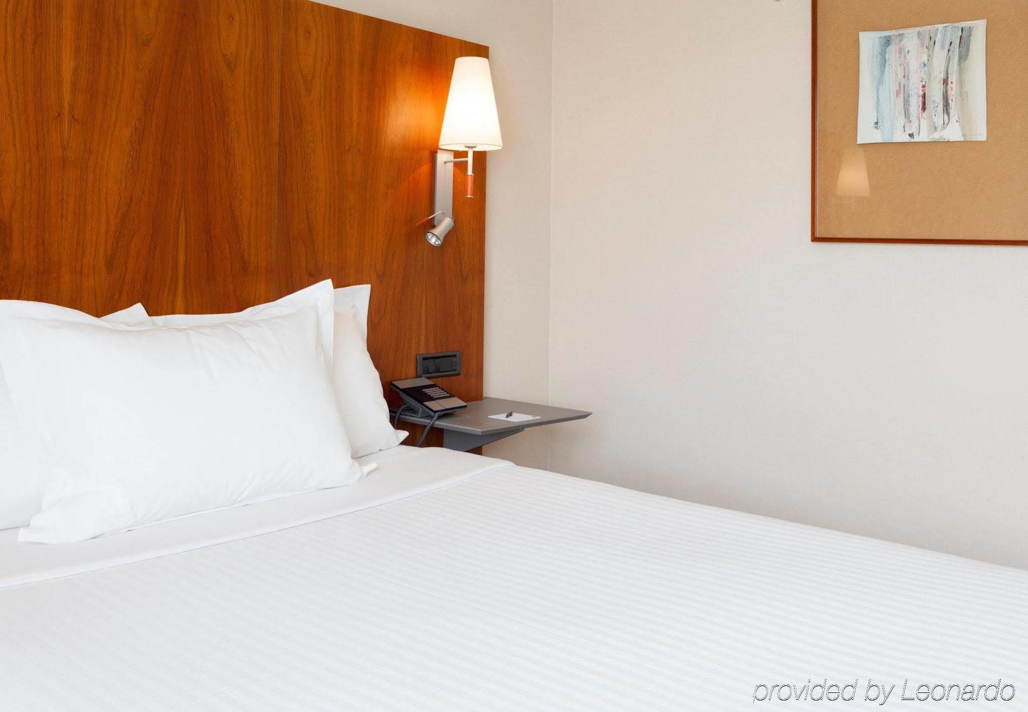 Ac Hotel Ciudad De Pamplona Exterior photo
