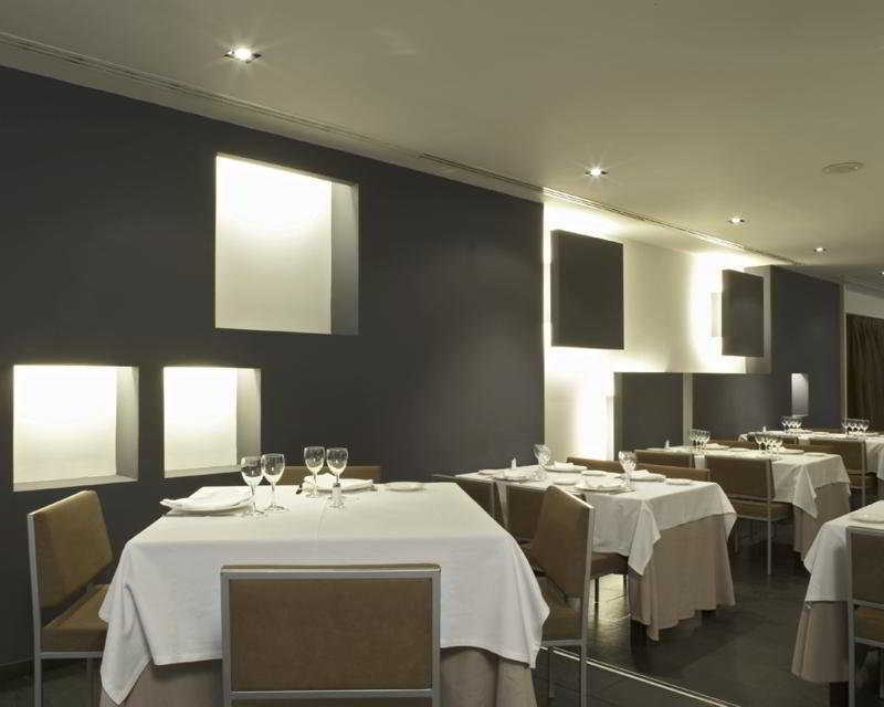 Ac Hotel Ciudad De Pamplona Restaurant photo